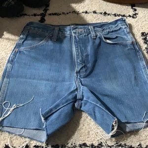 Wrangler cut off shorts
